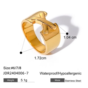 Details zu goldenem Edelstahl X-Ring mit Maßen, Gewicht und hypoallergenen Infos