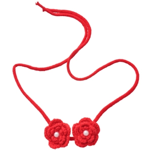Elegant red knit flower pendant necklace with pearls and handwoven strap for women