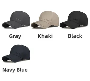 Détail de casquettes de baseball business structurées en gris, kaki, noir et marine