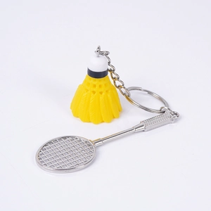 Mini legering badmintonracket sleutelhanger met gele shuttle voor sportliefhebbers