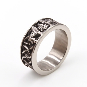 Retro Viking wolf ring with Celtic knot patterns in polished silver stainless steel