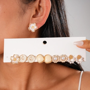 Floral Imitation Artificial Pearl Stud Earrings Alloy Rhinestone Resin Enamel Flower Leaf Studs With Silver Earring Post For Women Elegant