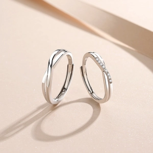 Minimalist S925 sterling silver couple rings set with elegant twisted band design