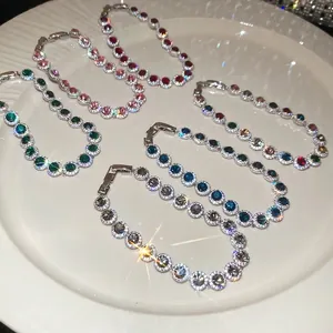 Bracelet scintillant en zircon avec pendentif rond géométrique et cristaux colorés