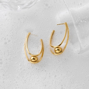 Chic 316L stainless steel U-shaped tiered earrings with golden metallic orb design