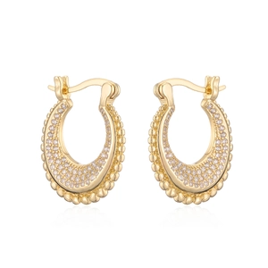Mit 18K Gold beschichtete Herzohrringe mit Mikro-Zirkonia und Perlenranddetails