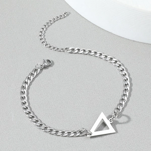 Bracciale a catena cubana in acciaio inossidabile argento con ciondolo a triangolo
