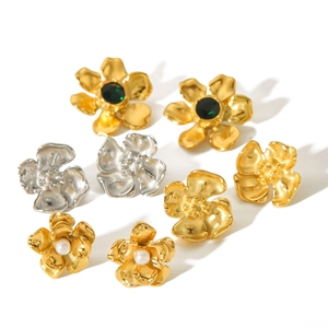 Floral 18k gold and silver titanium steel earrings with cubic zirconia and pearls