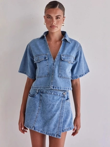 Women's 2-piece denim set with cropped short-sleeve top and mini bodycon skirt in blue