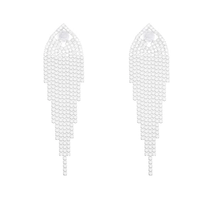 Sparkling silver fringe earrings with tassel rhinestones for a minimalist luxury look