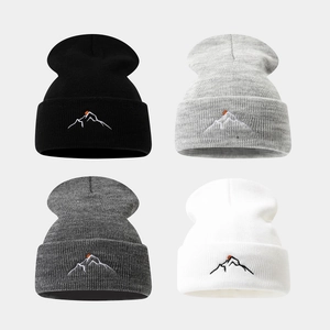 Knitted Beanie Hat Acrylic Sunset Mountain Embroidery Cuffed Ribbed Winter Warm Outdoor Sports Casual Unisex