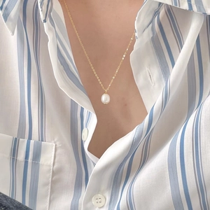 Minimalist 925 sterling silver gold plated necklace with a single round white pearl pendant