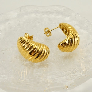 Vintage 18K gold-plated titanium steel croissant earrings with textured spiral ribbing
