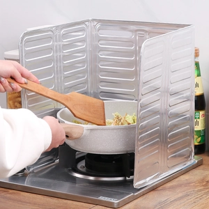 Kitchen Oil Splatter Guard Foldable Aluminum Foil Shield For Gas Stove Heat Insulation Plate Cooking Accessories