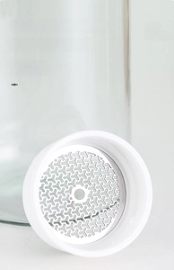 Vue détaillée du filtre à thé en acier inoxydable 304 avec maille fine pour tasse