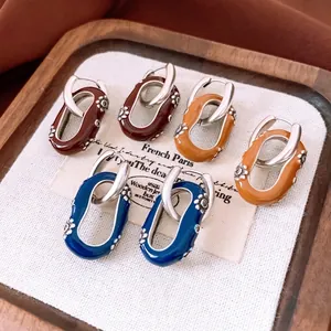 Boucles Doreilles Créoles Rétro Françaises En Alliage Émail Pendentif Ovale Avec Fleur Gaufrée Bijoux Élégants Pour Femmes
