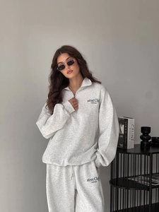 Set sportivo da donna grigio con felpa a mezza zip e pantaloni con coulisse regolabile