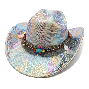 Chapeau de cowboy laser arc-en-ciel avec turquoise et pompons ethniques pour les fêtes
