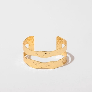 Modern 18K gold plated double layer open bangle with irregular hammered texture surface
