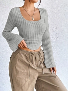 Elegant grey square neck crop top with long flare sleeves in ribbed knit fabric