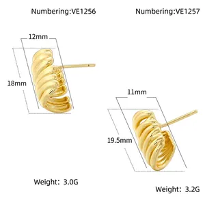 French vintage gold-plated claw earrings in two size variations on white background