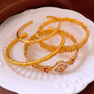Vintage 24K Gold Plated Copper Bangle Bracelet For Women Matte Hollow Flower Artificial Pearl Luxury Elegant Jewelry Accessory