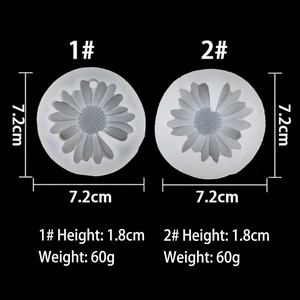 Daisy silicone mold set for aromatherapy pendants and DIY crafts with dimension details