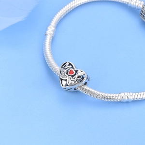 925 silver heart charm bracelet with MOM inscription and red enamel on snake chain