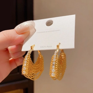 Boucles d'oreilles créoles plaquées or 18k avec franges en zircon et tiges en argent S925