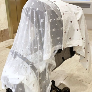 Universal white stroller mosquito net with embroidered cherry and snowflake patterns
