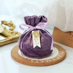 Velvet Drawstring Candy Gift Bags With Ribbon Bow Heart Double Happiness Pendant For Wedding Favors Jewelry Packaging