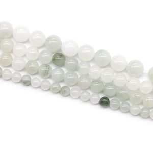 Perles en pierre émeraude Tianshan polies de tailles variées pour création de bijoux