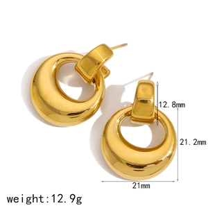 Detailed size specifications for gold stainless steel heart hoop earrings with dimensions