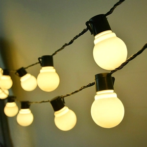 Solar warm white G50 LED bulb string lights for outdoor garden and patio decoration