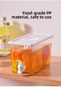 Dettaglio del distributore di succhi in plastica PP alimentare con coperchio e rubinetto