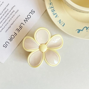 Sweet candy colored flower hair claw clip with cream jelly texture for women