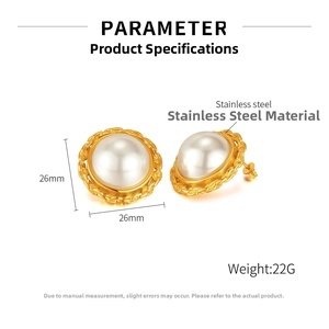 Detail view of 26mm gold-plated stainless steel pearl earrings with braided metal border