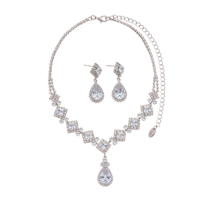 Elegant silver jewelry set with zircon teardrop pendant necklace and stud earrings