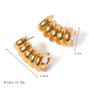 Detail view of 18K gold chunky ribbed C-shaped earrings with size and weight specs