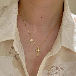 24K gold plated zircon cross and flower pendant necklace for women's daily wear