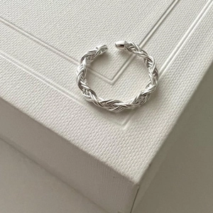 Minimalist S925 sterling silver woven rope ring with adjustable open design for women