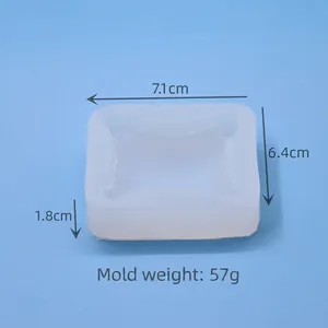 Translucent pillow-shaped silicone mold for fondant cakes and chocolate, 7.1x6.4x1.8cm