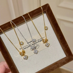 Elegant French luxury clover necklaces with diamonds in gold and silver finish