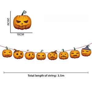 Vue détaillée de la guirlande citrouille Halloween dimensions 16x26cm et longueur de 3,5m