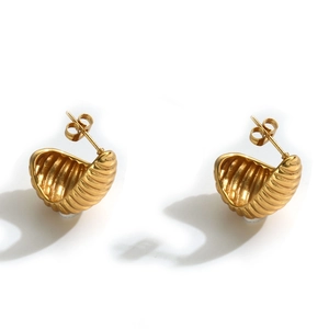 Vintage chunky gold horn earrings with retro twill texture and polished shell shape design