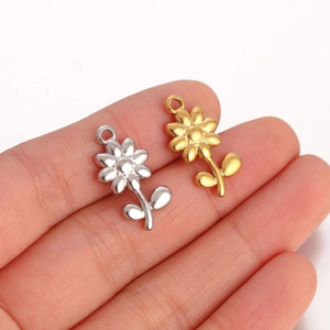 Ciondolo margherita minimalista in oro e argento per la creazione di gioielli fai da te