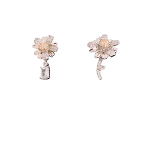 Asymmetric silver daisy earrings with yellow zircons and rectangular gemstone charms