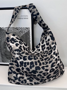 Stylish leopard print canvas hobo bag with large capacity and wide shoulder strap