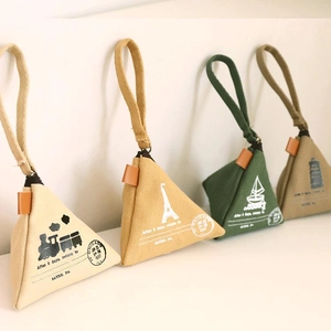 Porte-monnaies vintage en toile triangle en beige jaune vert et marron avec timbres