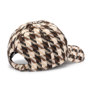 Vue arrière de casquette de baseball pied-de-poule avec boucle réglable rétro